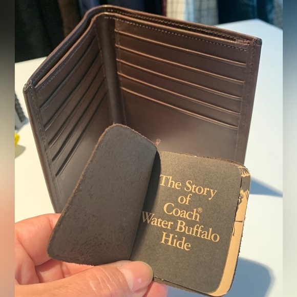 Coach Vintage 80’s Water Buffalo Leather Slim Billfold Wallet + Mini Coach Book - Picture 7 of 17